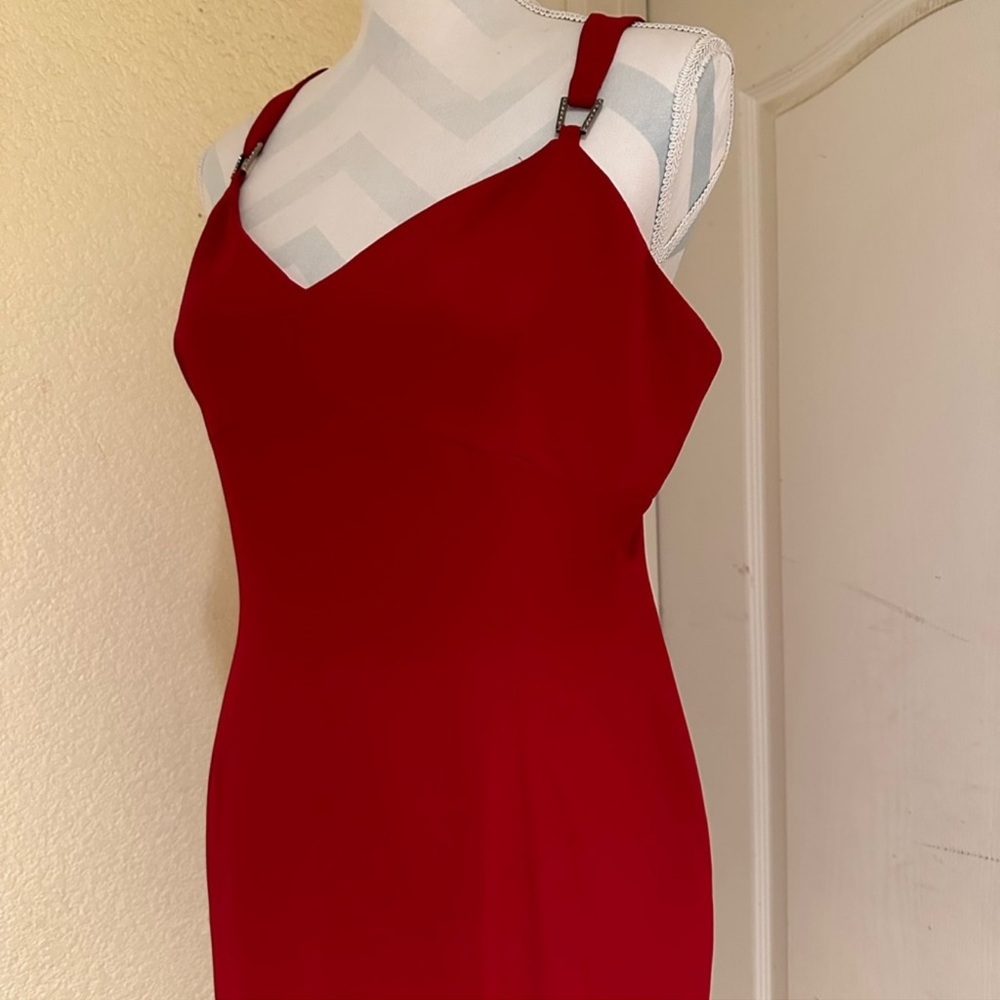 Tahari Gorgeous Red Dress